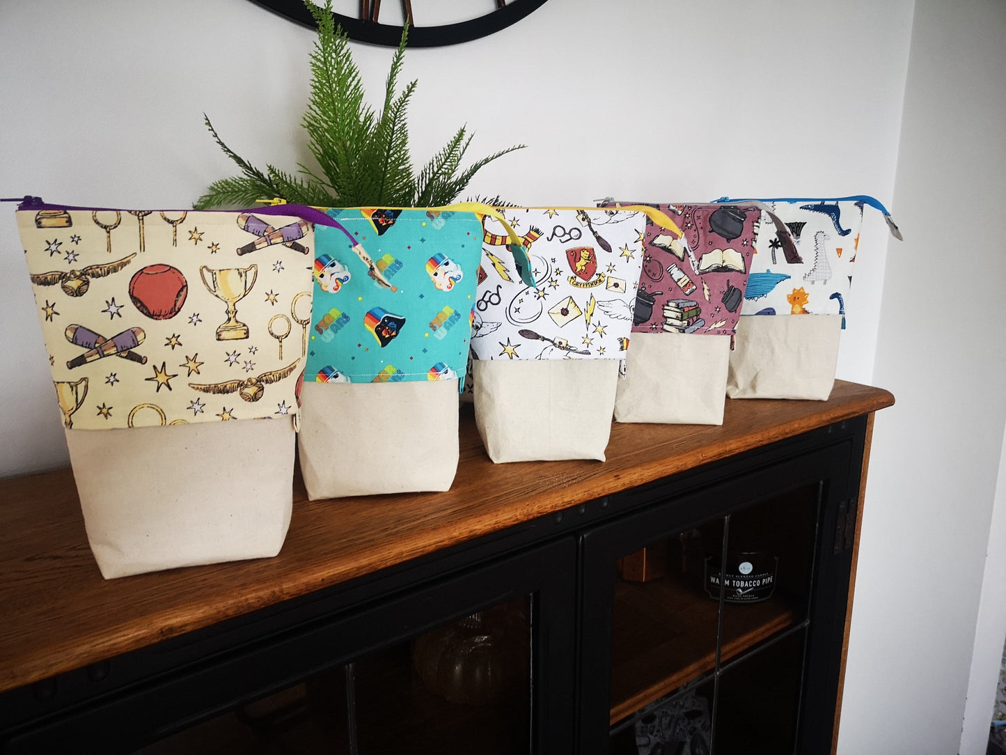 Pop-up Pencil Case ( 4 designs)
